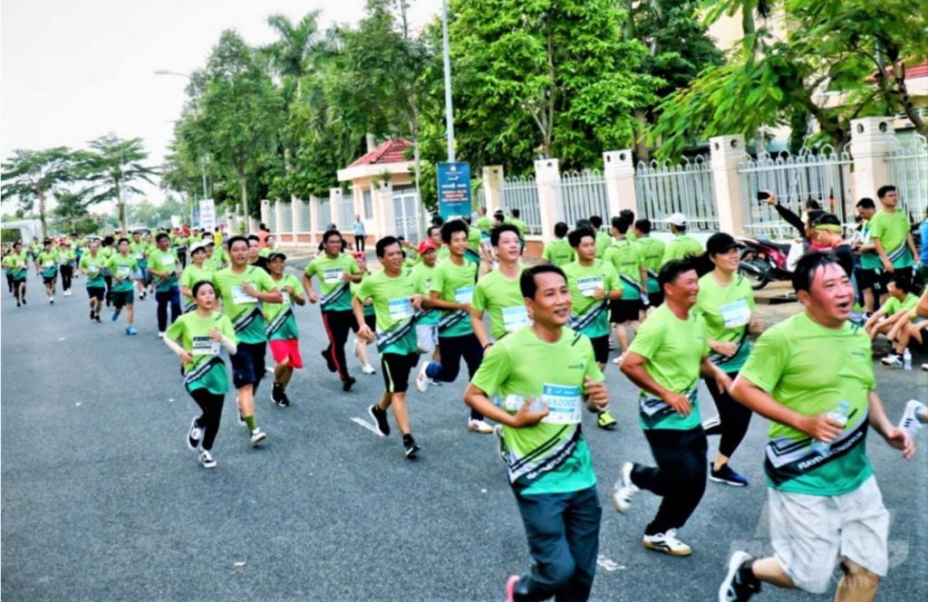 Mekong Delta Marathon Hậu Giang 2023 thu hút 9.000 vận động viên