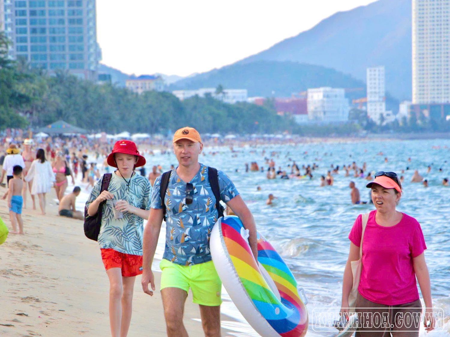 du lịch Khánh Hòa 1